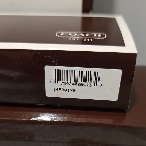 New, Vintage Coach Swiss Made Watch - Picture 13 of 16